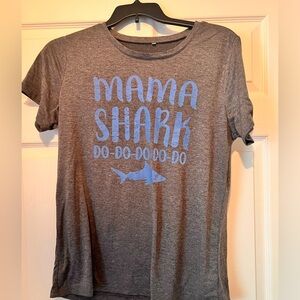 Mama Shark T-shirt